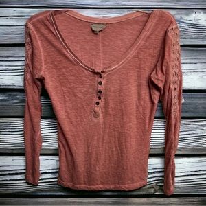 Pure & Simple Women's tshirt Rose Lace Accented Button Front L/S Size Small